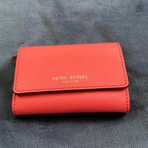 Henri Bendel Wallet